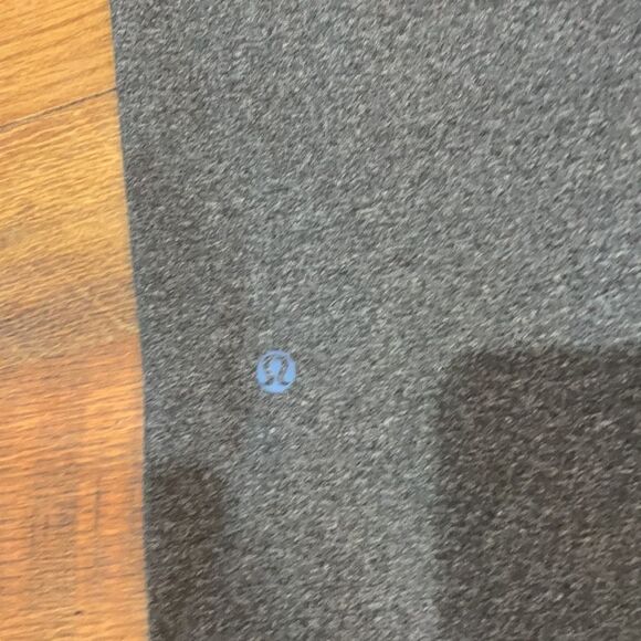 Lululemon yoga pants 4 (3820) - Picture 5 of 6